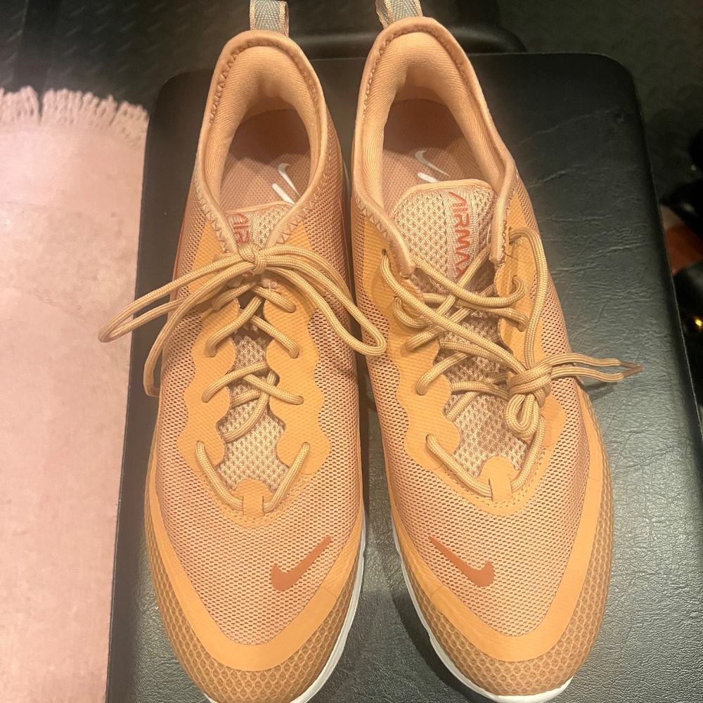 Nike Women's Orange Athletic Shoes